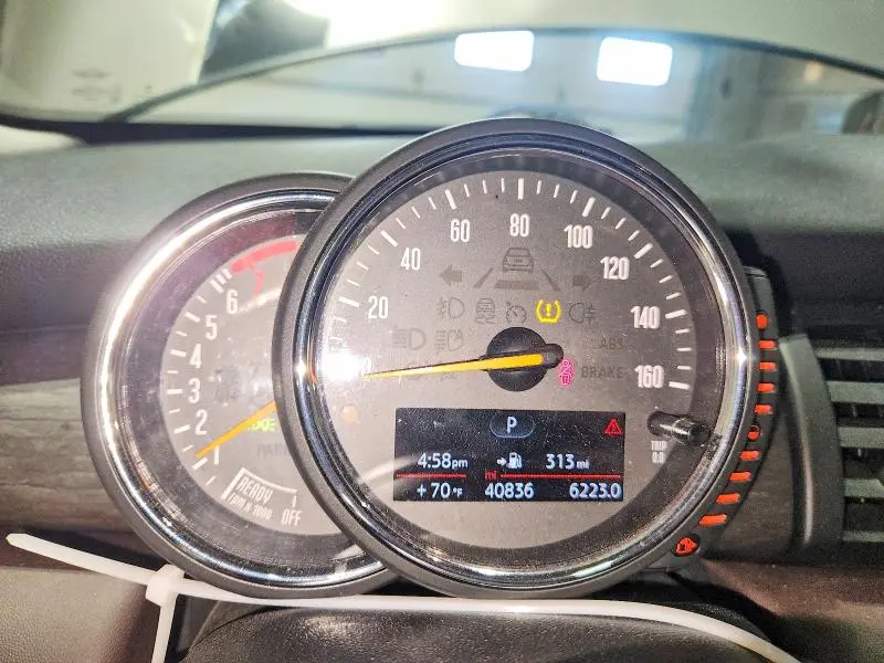 2017 MINI COOPER S  