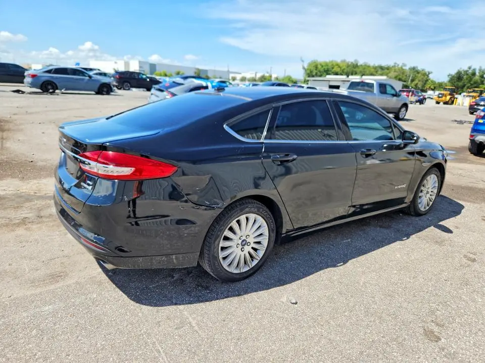 2017 FORD FUSION SE HYBRID  