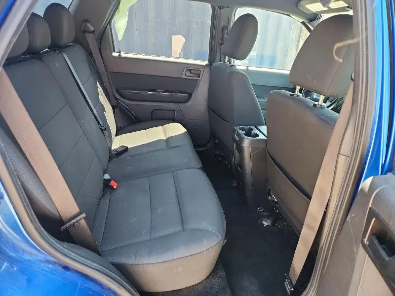 2012 FORD ESCAPE XLT  