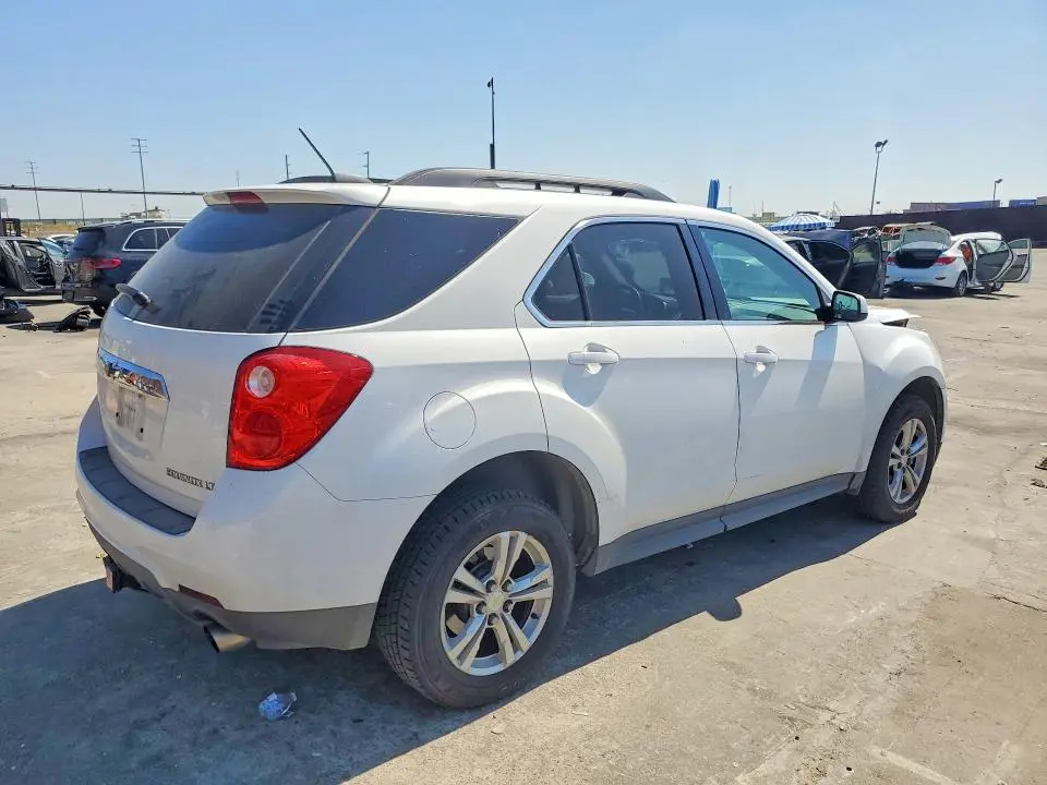 2015 CHEVROLET EQUINOX LT  