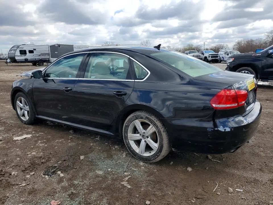 2015 VOLKSWAGEN PASSAT S  