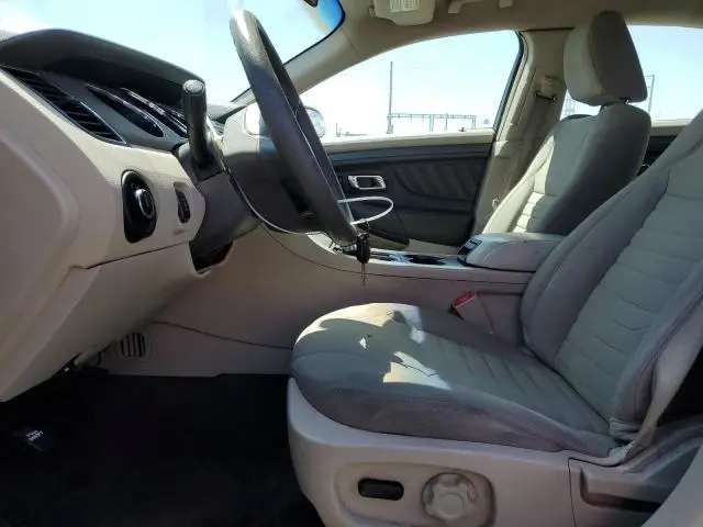 2010 FORD TAURUS SE