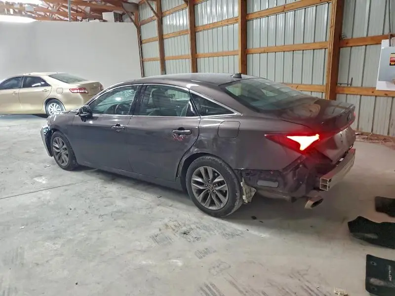 2019 TOYOTA AVALON XLE  