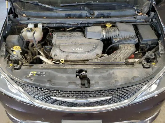 2017 CHRYSLER PACIFICA LIMITED  