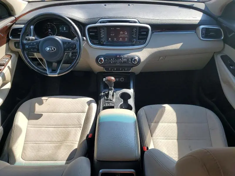 2018 KIA SORENTO LX  