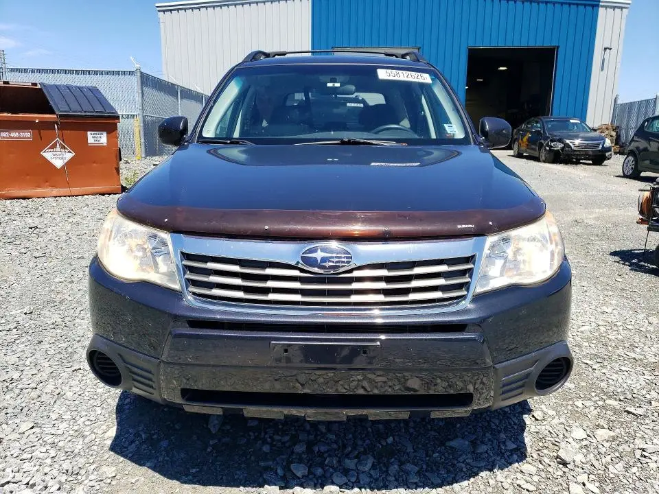 2010 SUBARU FORESTER XS  