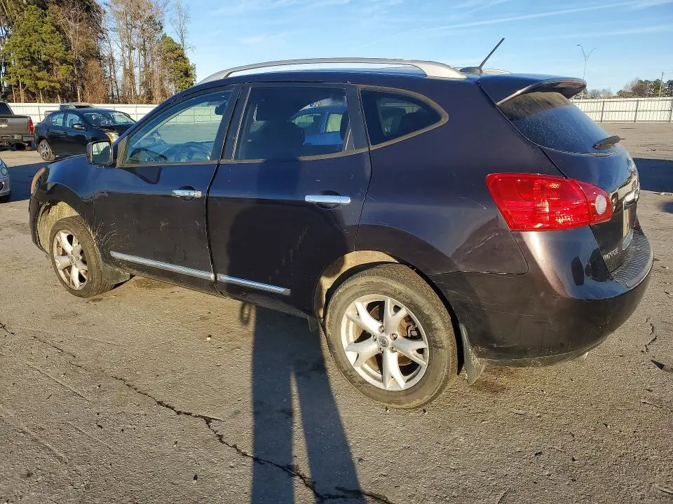 2011 NISSAN ROGUE S  