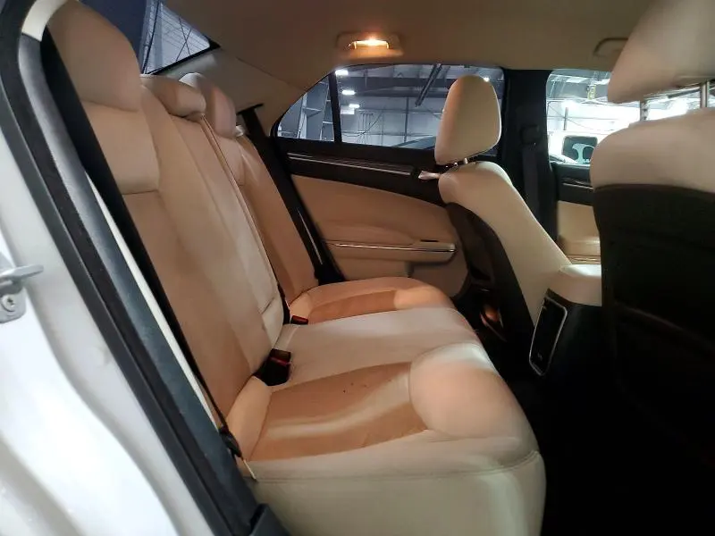2018 CHRYSLER 300 TOURING  