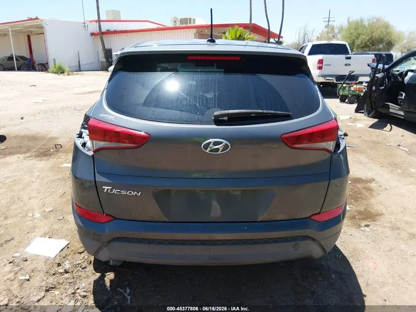 2017 HYUNDAI TUCSON SE