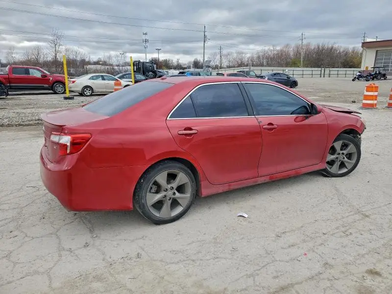 2012 TOYOTA CAMRY SE  