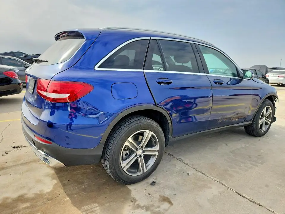 2017 MERCEDES-BENZ GLC 300  