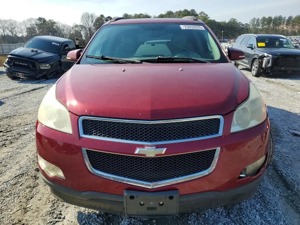 2011 CHEVROLET TRAVERSE LT  