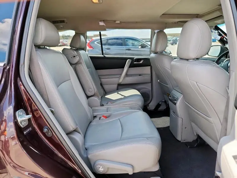 2013 TOYOTA HIGHLANDER BASE  