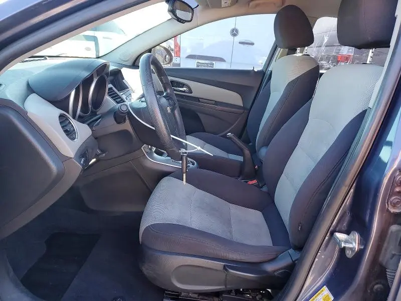 2013 CHEVROLET CRUZE LS  