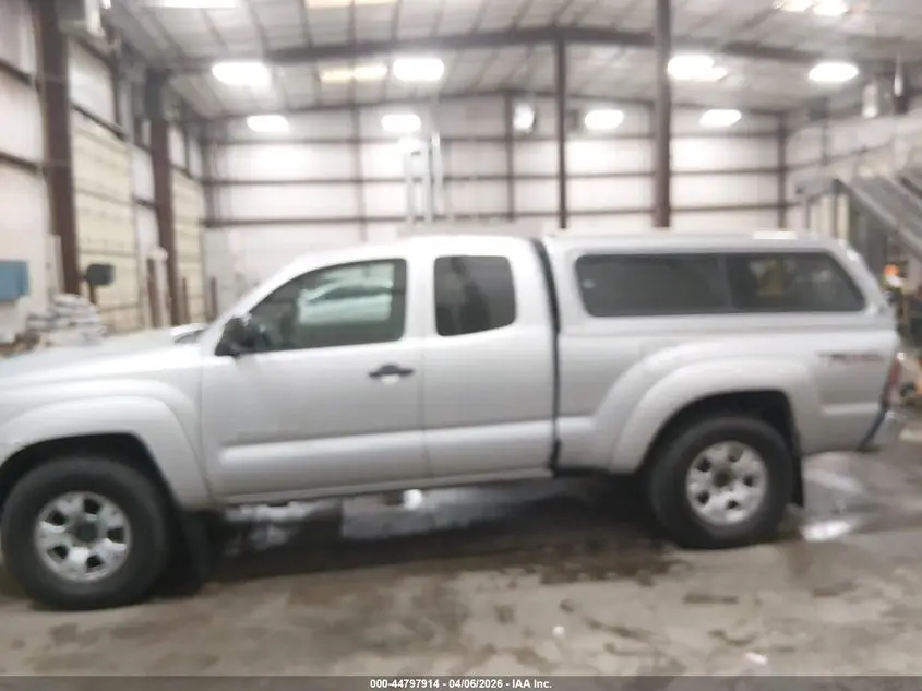 2013 TOYOTA TACOMA BASE V6