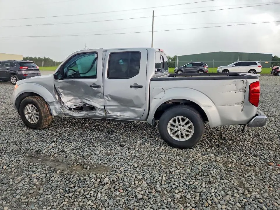 2016 NISSAN FRONTIER SV  
