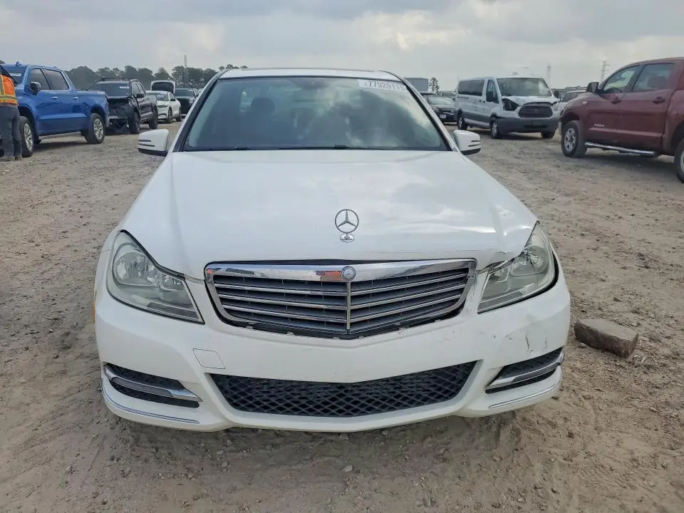 2013 MERCEDES-BENZ C 250  