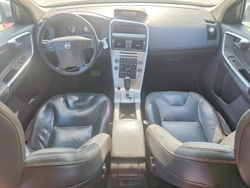 2010 VOLVO XC60 3.2  