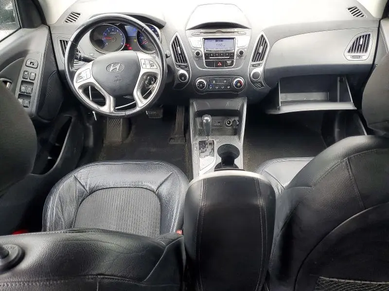 2010 HYUNDAI TUCSON GLS  