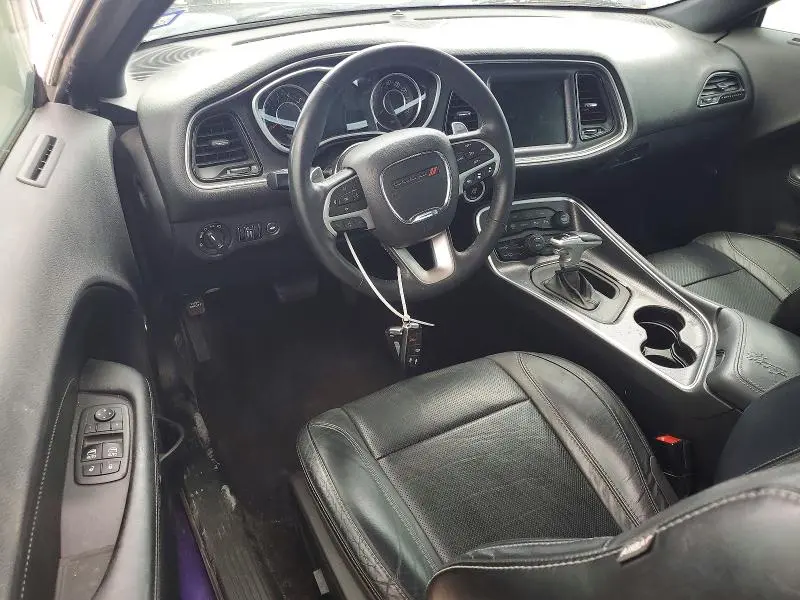 2016 DODGE CHALLENGER SXT  