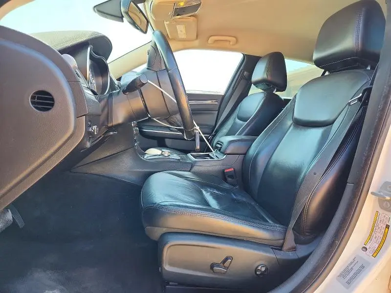 2015 CHRYSLER 300 LIMITED  