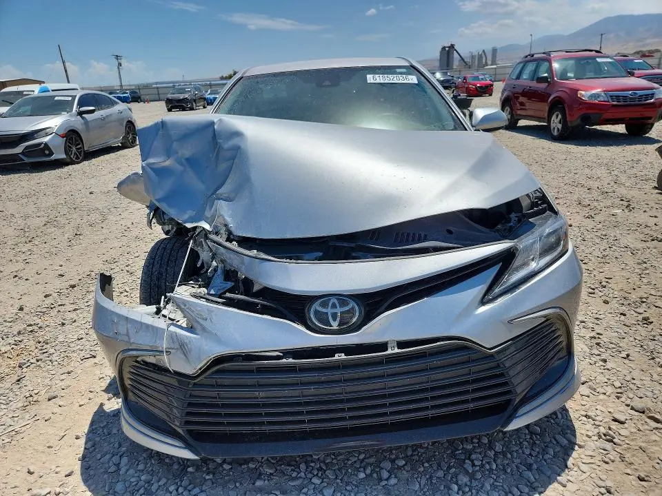 2022 TOYOTA CAMRY LE  