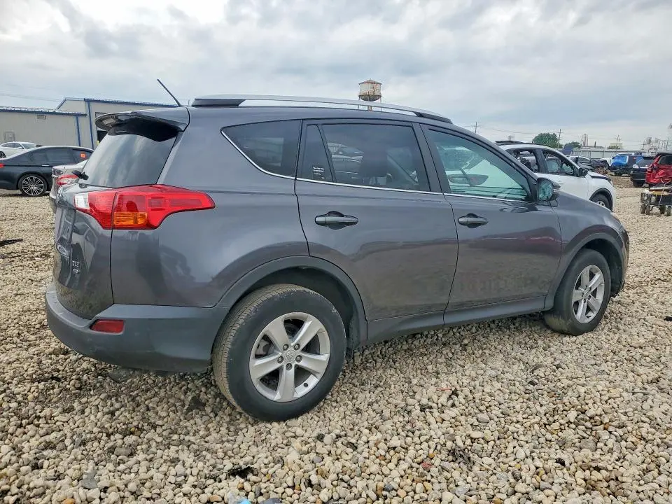 2014 TOYOTA RAV4 XLE  