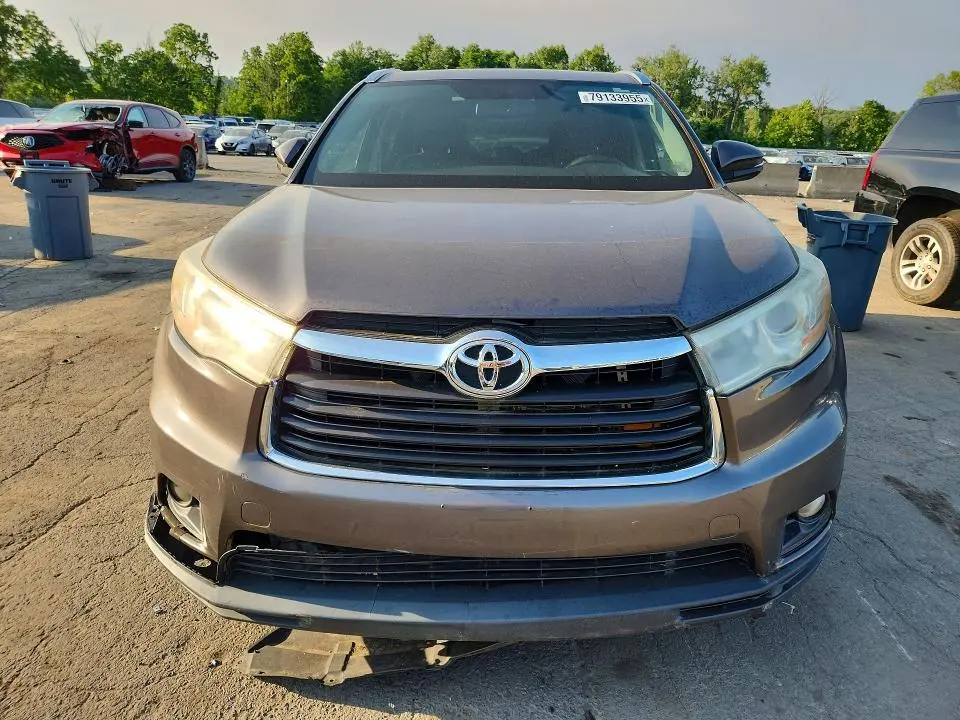 2014 TOYOTA HIGHLANDER XLE  