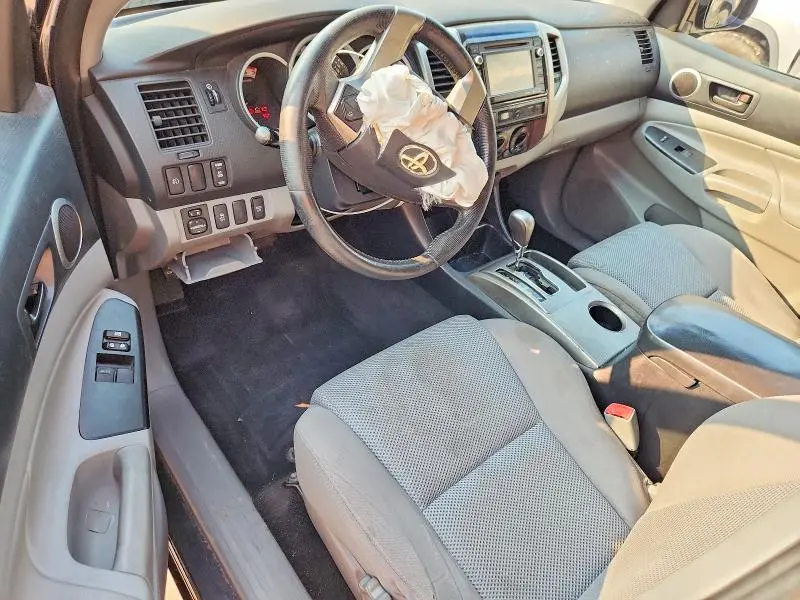 2014 TOYOTA TACOMA V6  