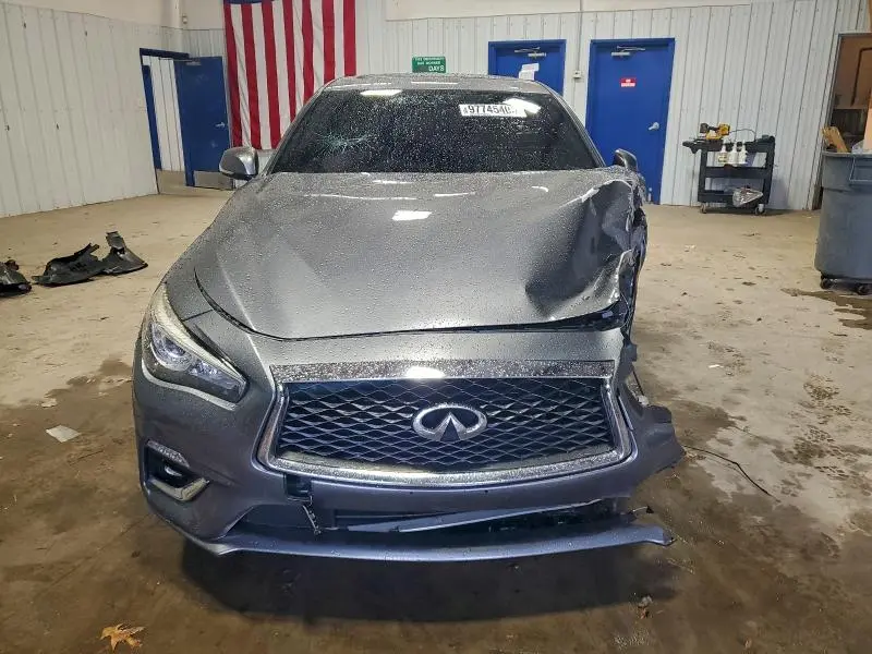 2019 INFINITI Q50 LUXE  