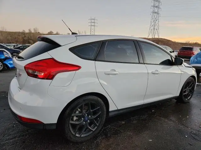 2016 FORD FOCUS SE  