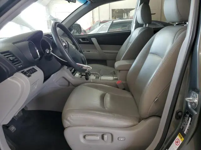 2013 TOYOTA HIGHLANDER BASE  