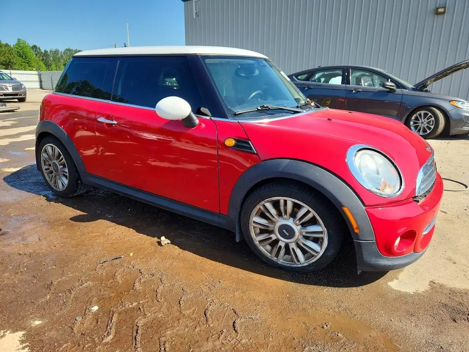 2012 MINI COOPER   