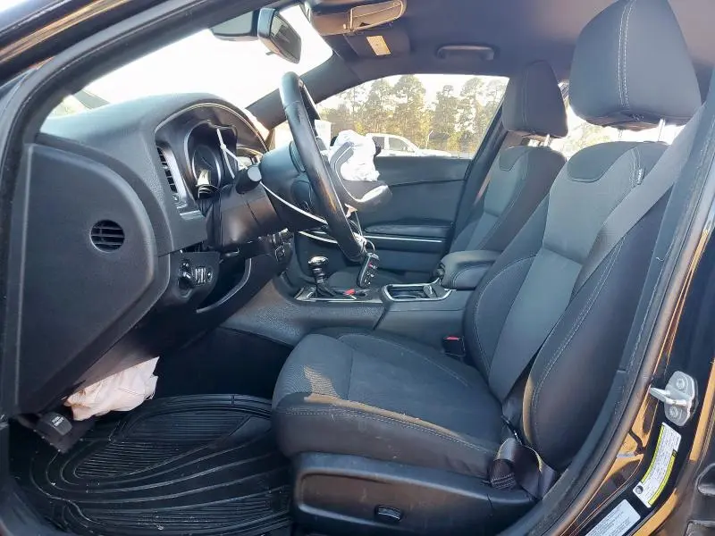 2016 DODGE CHARGER SE  