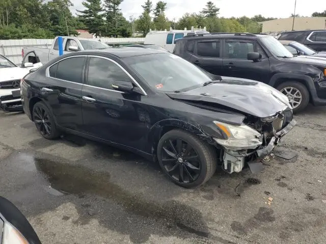 2010 NISSAN MAXIMA S  