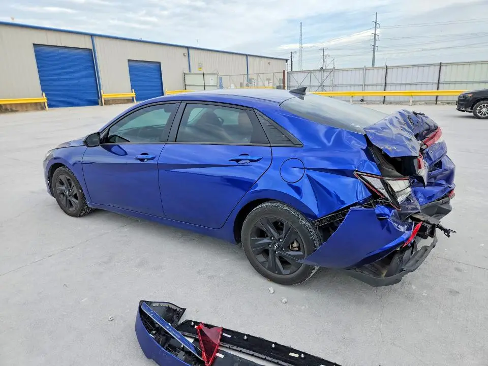 2021 HYUNDAI ELANTRA SEL  