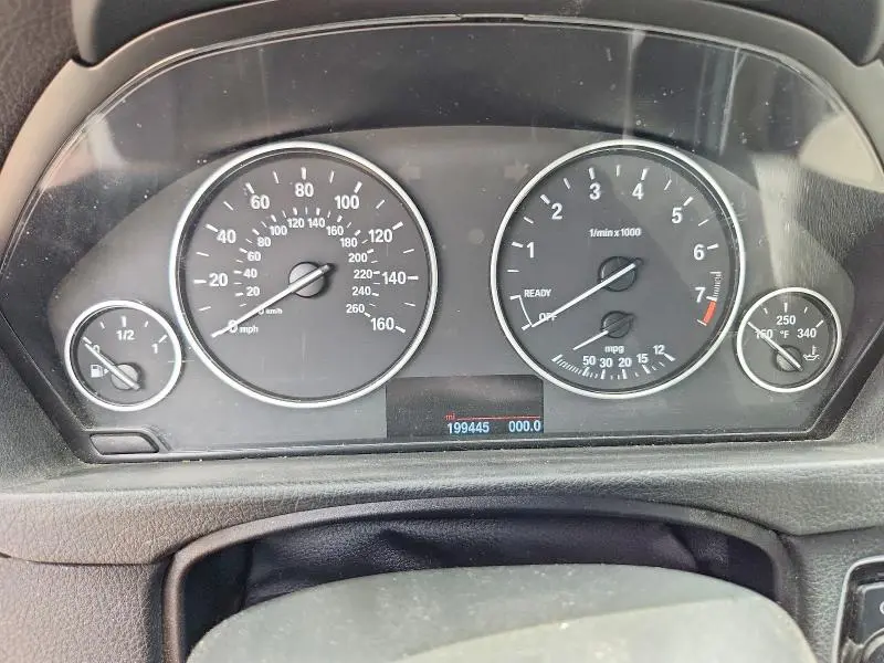 2015 BMW 320 I  