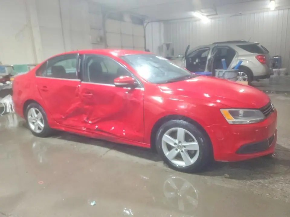2013 VOLKSWAGEN JETTA TDI  