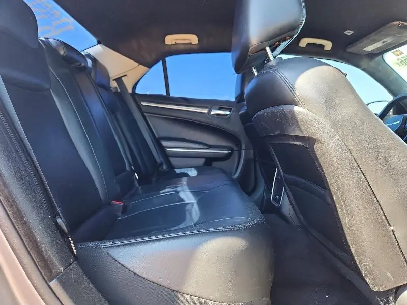2017 CHRYSLER 300 LIMITED  
