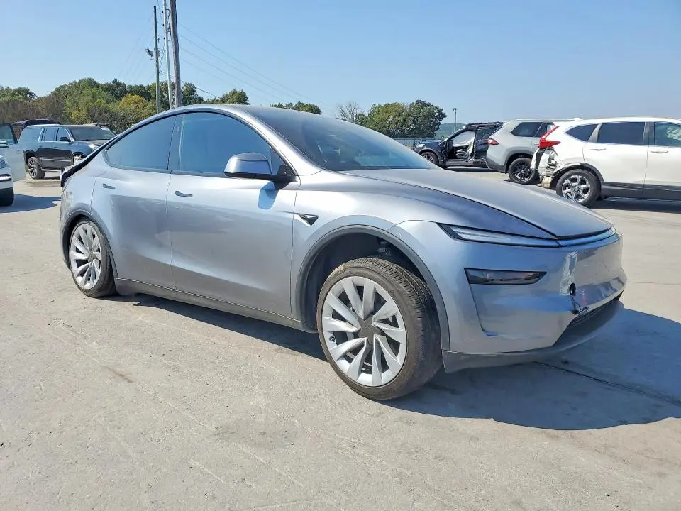 2026 TESLA MODEL Y   