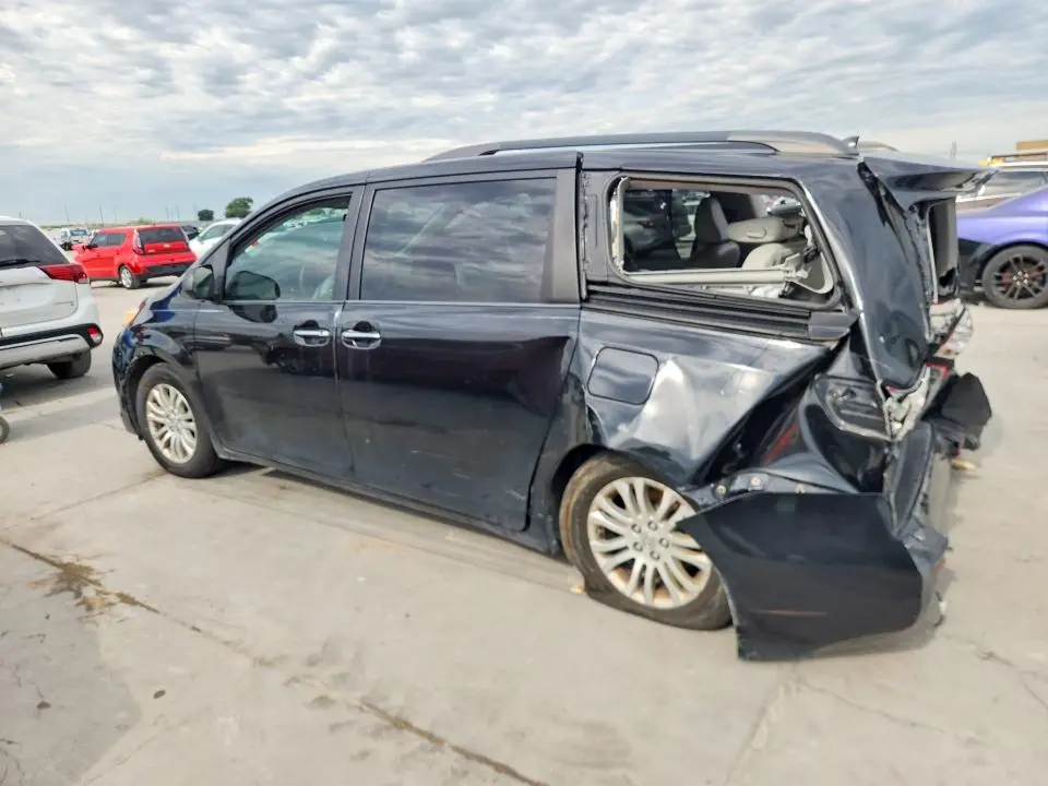 2011 TOYOTA SIENNA XLE 8-PASSENGER  