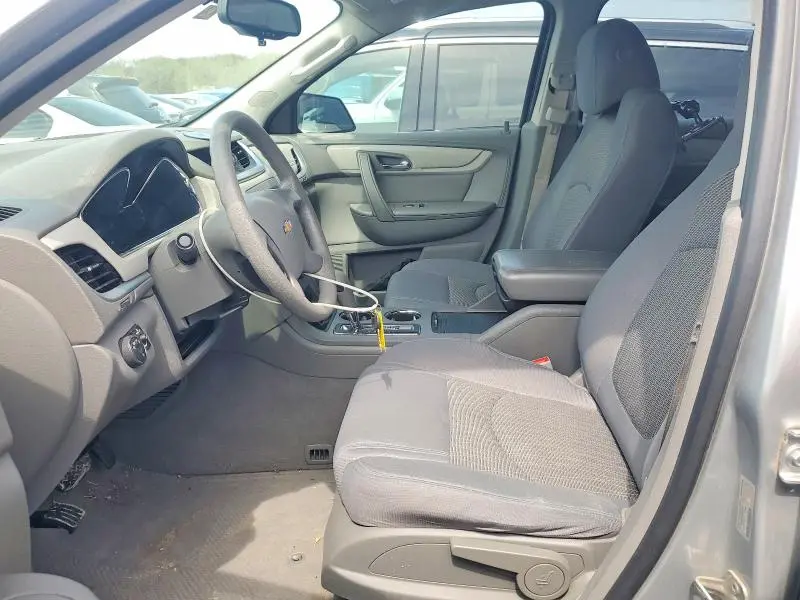 2015 CHEVROLET TRAVERSE LS  