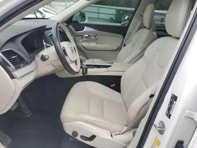 2022 VOLVO XC90 T5 MOMENTUM  