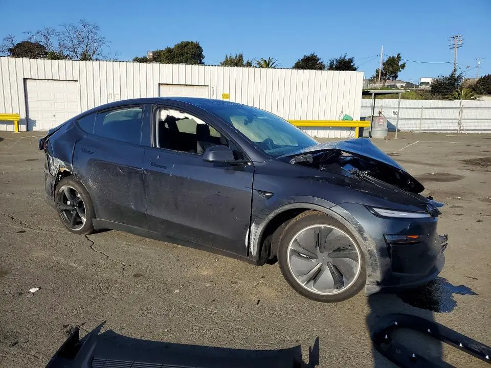 2026 TESLA MODEL Y   