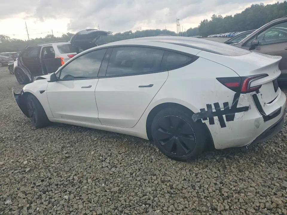 2024 TESLA MODEL 3   