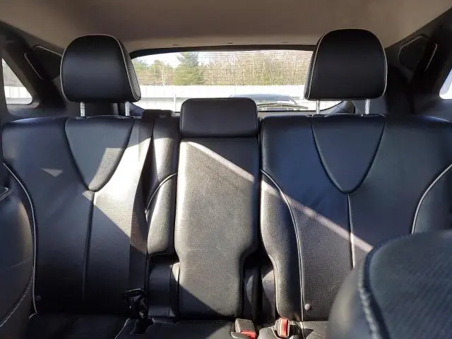 2013 TOYOTA VENZA LE  
