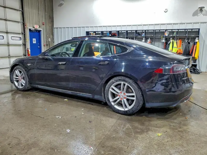 2015 TESLA MODEL S 85D  