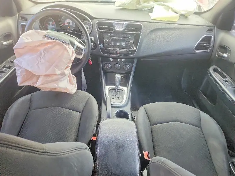 2011 CHRYSLER 200 TOURING  