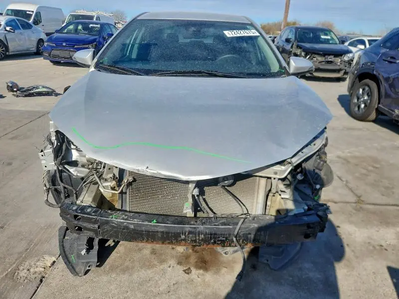 2019 TOYOTA COROLLA SE  