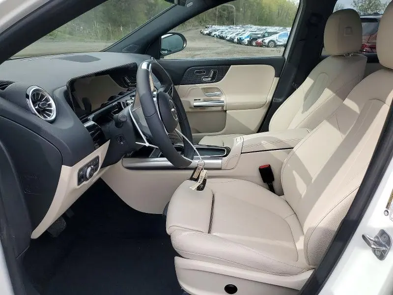 2026 MERCEDES-BENZ GLA 250 4MATIC  